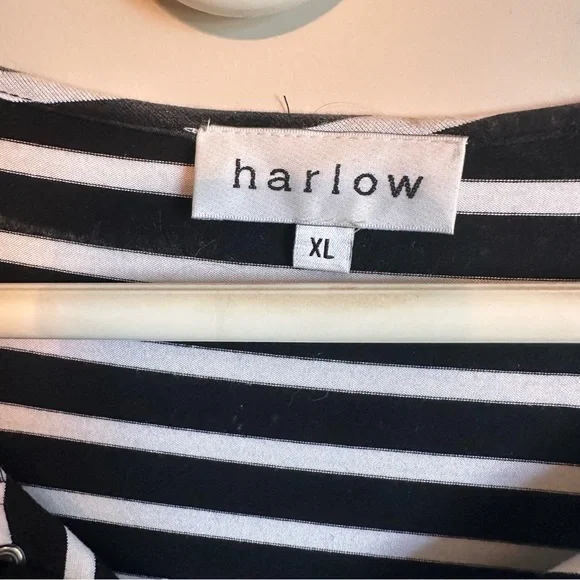 Harlow size XL striped top - Picture 2 of 7